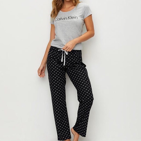 Calvin Klein Other - 💥GIFTWORTHY💥 CK Sleepwear Set